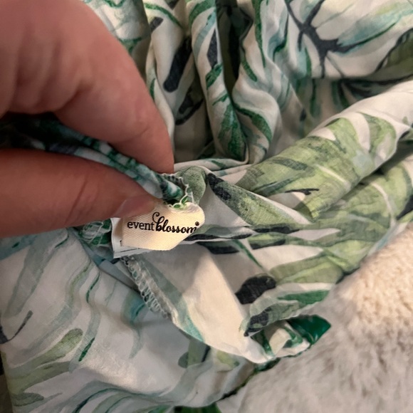 Event Blossom Tropic Print Cover Up Kimono - Picture 6 of 6